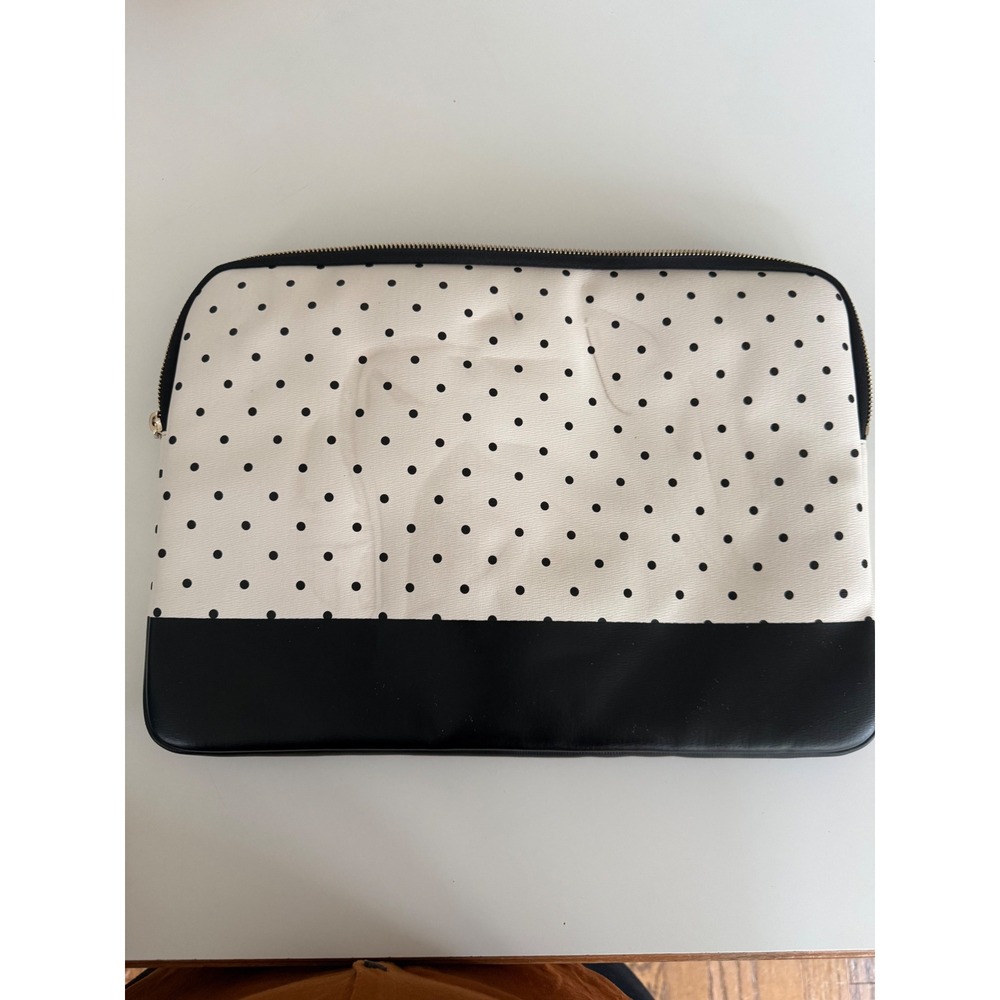 Kate Spade x Disney Minnie Mouse Figaro 15" Laptop Sleeve Polka Dot K4835 - Picture 5 of 7